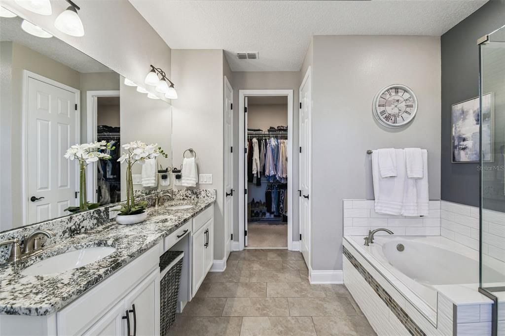 待售: $645,000 (4 贝兹, 4 浴室, 2958 平方英尺)