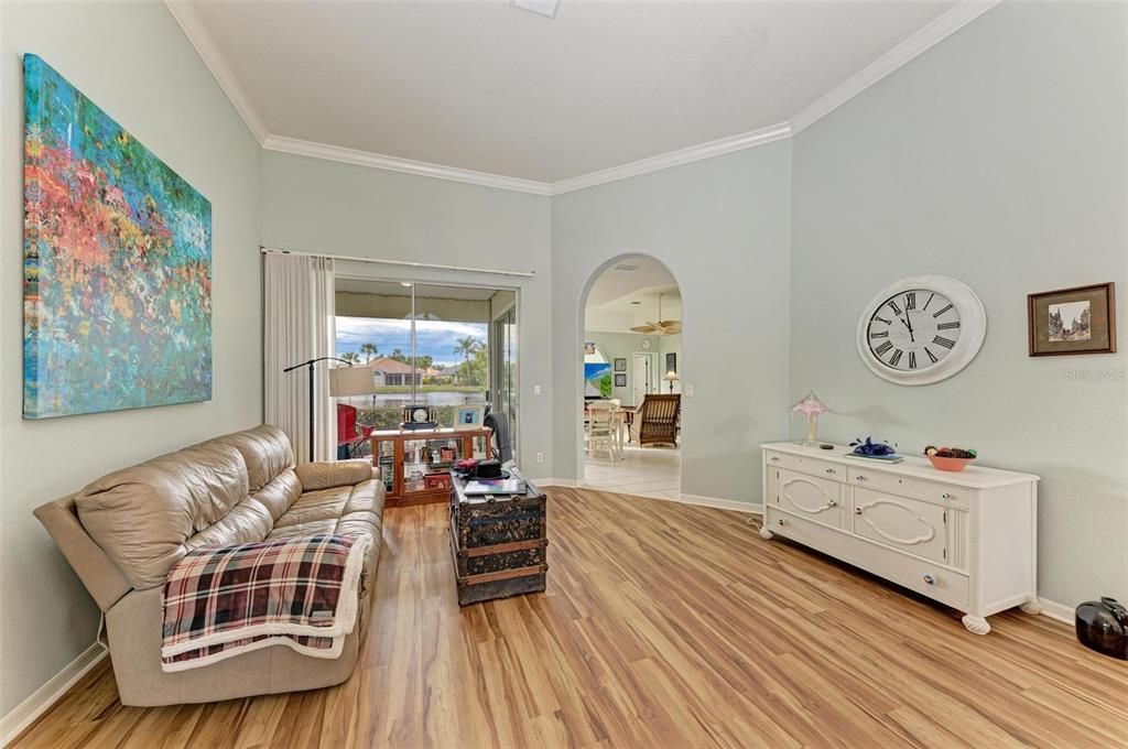 待售: $559,900 (3 贝兹, 3 浴室, 2365 平方英尺)