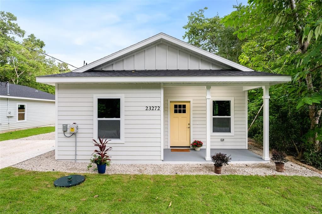 For Sale: $234,750 (3 beds, 2 baths, 1089 Square Feet)