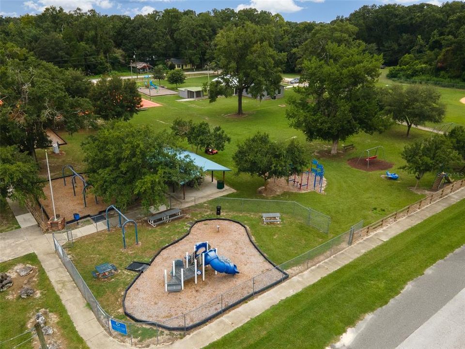 For Sale: $234,750 (3 beds, 2 baths, 1089 Square Feet)