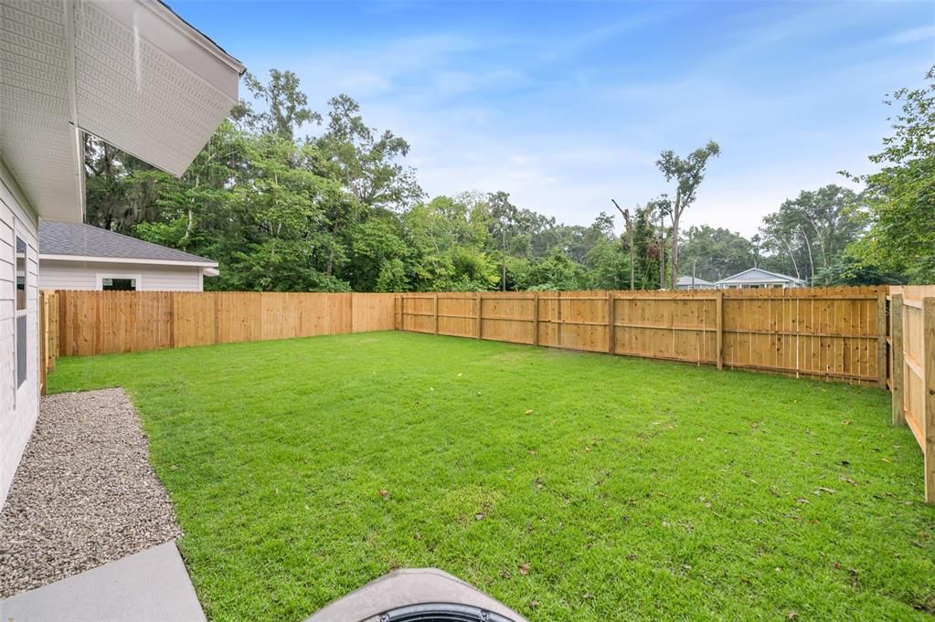 For Sale: $234,750 (3 beds, 2 baths, 1089 Square Feet)