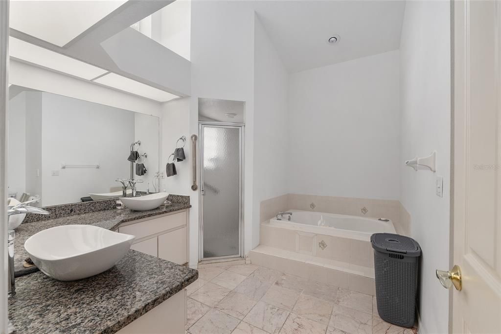 For Sale: $715,000 (3 beds, 3 baths, 2557 Square Feet)