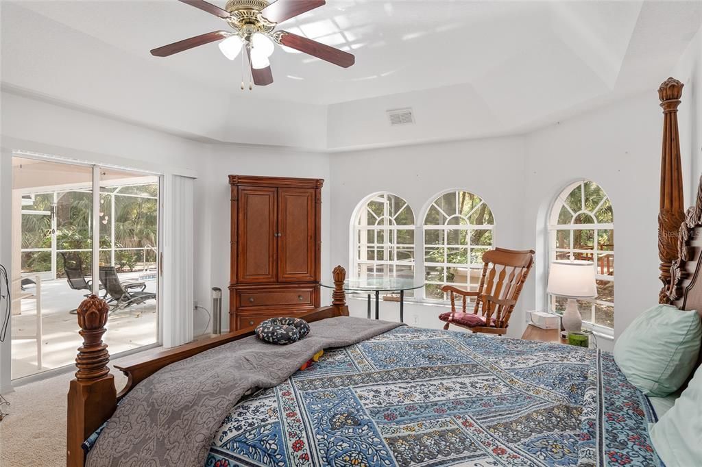 For Sale: $715,000 (3 beds, 3 baths, 2557 Square Feet)