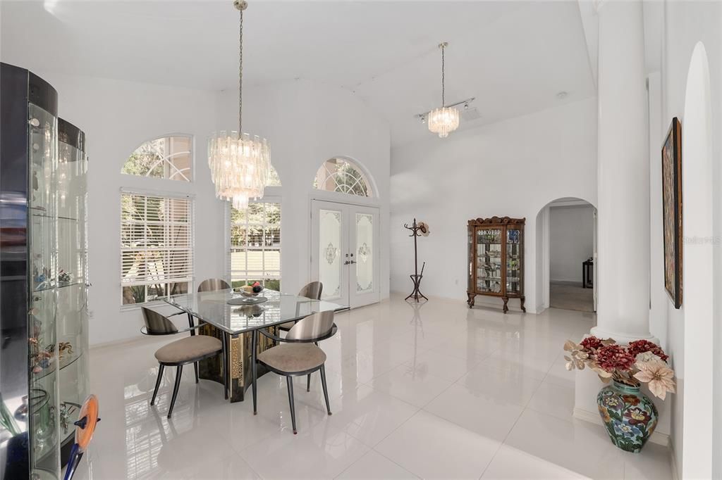 For Sale: $715,000 (3 beds, 3 baths, 2557 Square Feet)