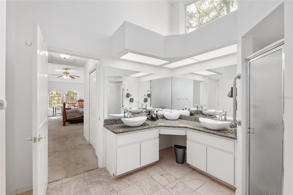 For Sale: $715,000 (3 beds, 3 baths, 2557 Square Feet)