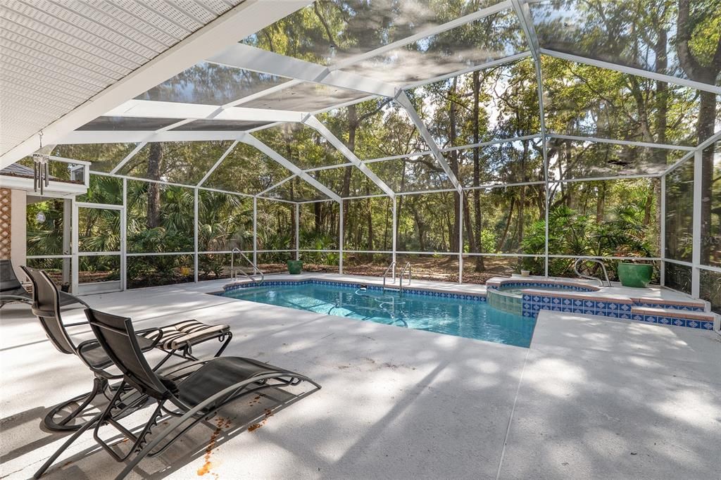 For Sale: $715,000 (3 beds, 3 baths, 2557 Square Feet)