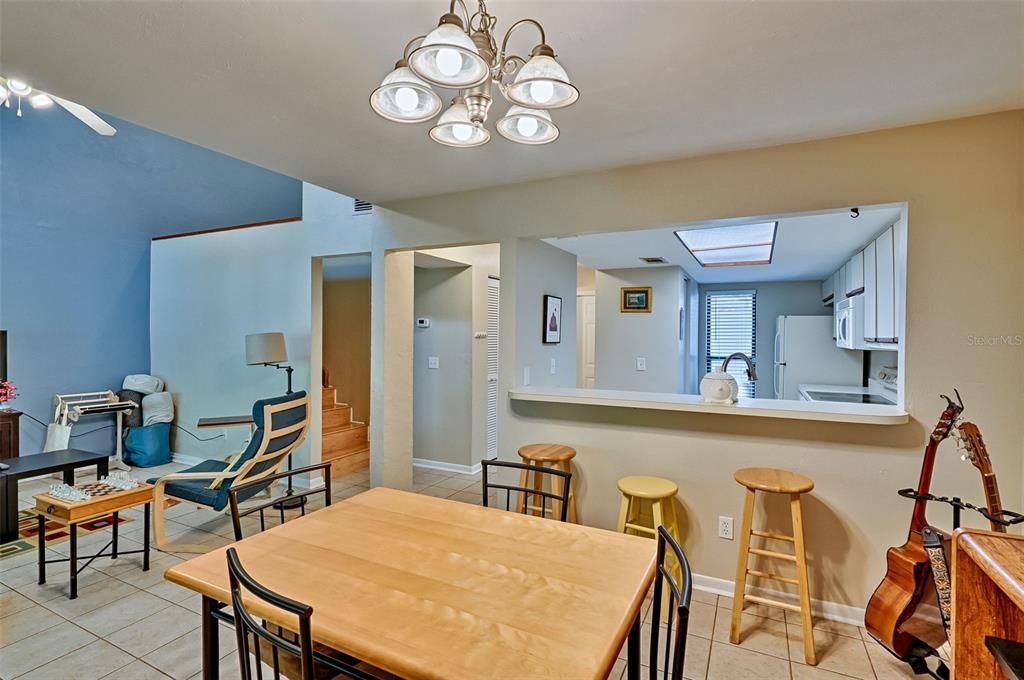 For Sale: $149,900 (3 beds, 2 baths, 1290 Square Feet)