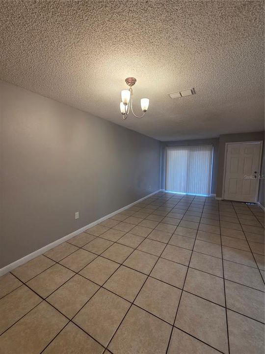 For Rent: $1,300 (2 beds, 2 baths, 854 Square Feet)