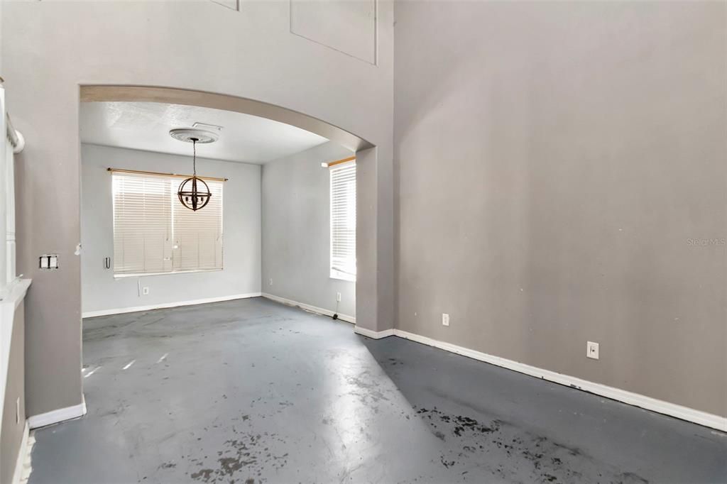 En Venta: $254,900 (3 camas, 2 baños, 2617 Pies cuadrados)