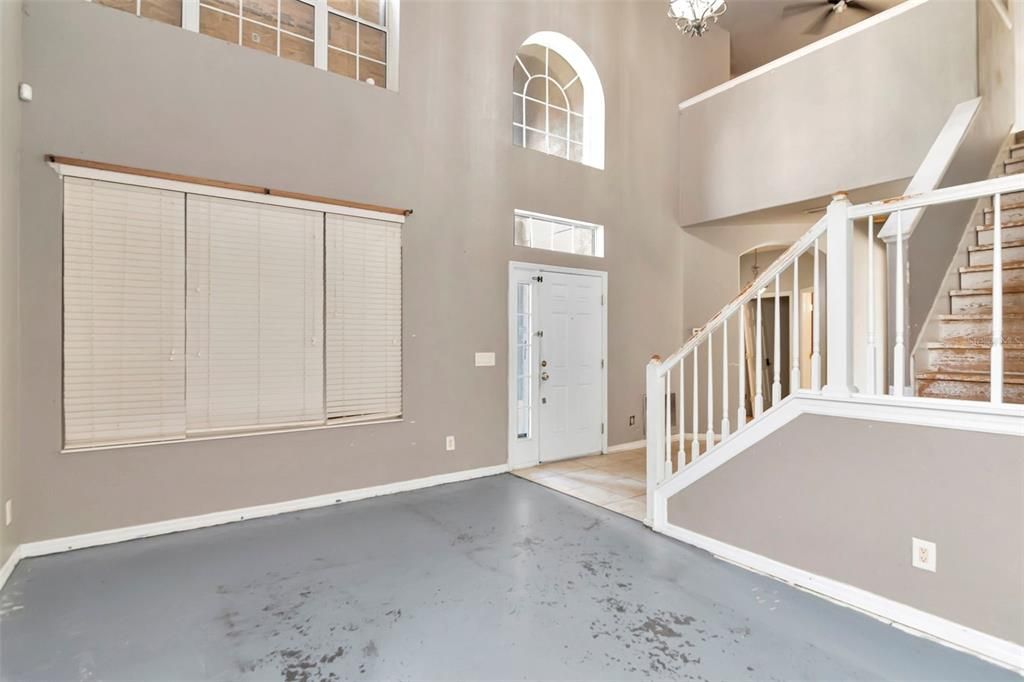 En Venta: $254,900 (3 camas, 2 baños, 2617 Pies cuadrados)