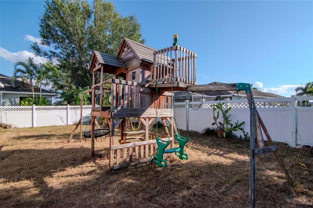 En Venta: $254,900 (3 camas, 2 baños, 2617 Pies cuadrados)