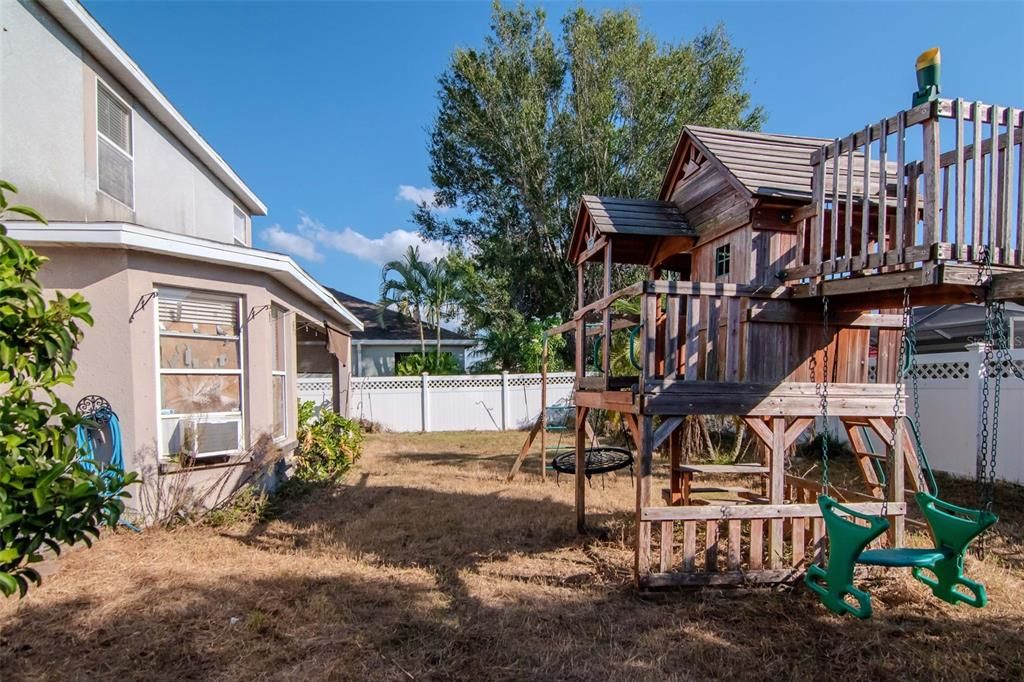 En Venta: $254,900 (3 camas, 2 baños, 2617 Pies cuadrados)