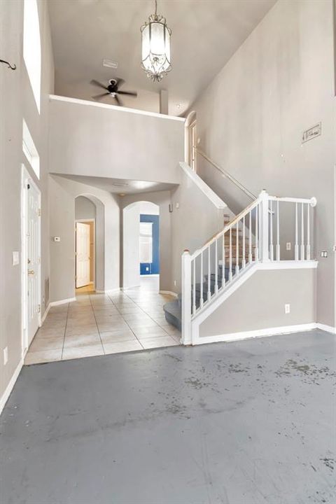 En Venta: $254,900 (3 camas, 2 baños, 2617 Pies cuadrados)