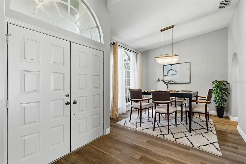 En Venta: $765,000 (4 camas, 3 baños, 2547 Pies cuadrados)