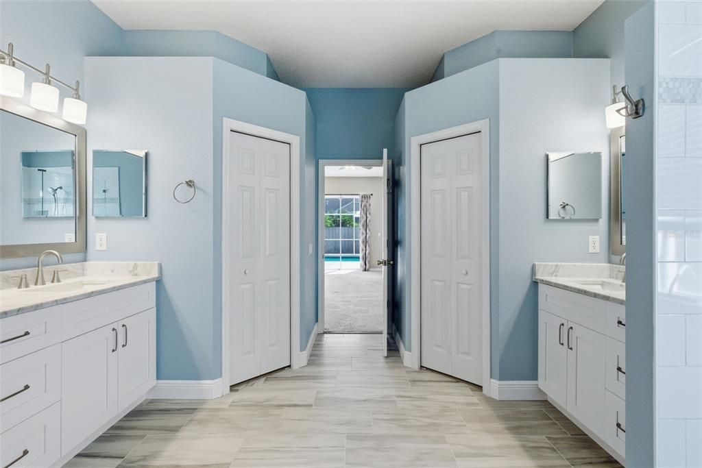 En Venta: $765,000 (4 camas, 3 baños, 2547 Pies cuadrados)