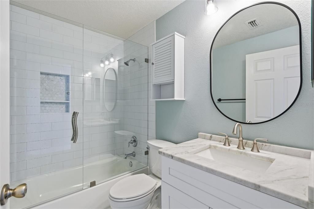 En Venta: $765,000 (4 camas, 3 baños, 2547 Pies cuadrados)