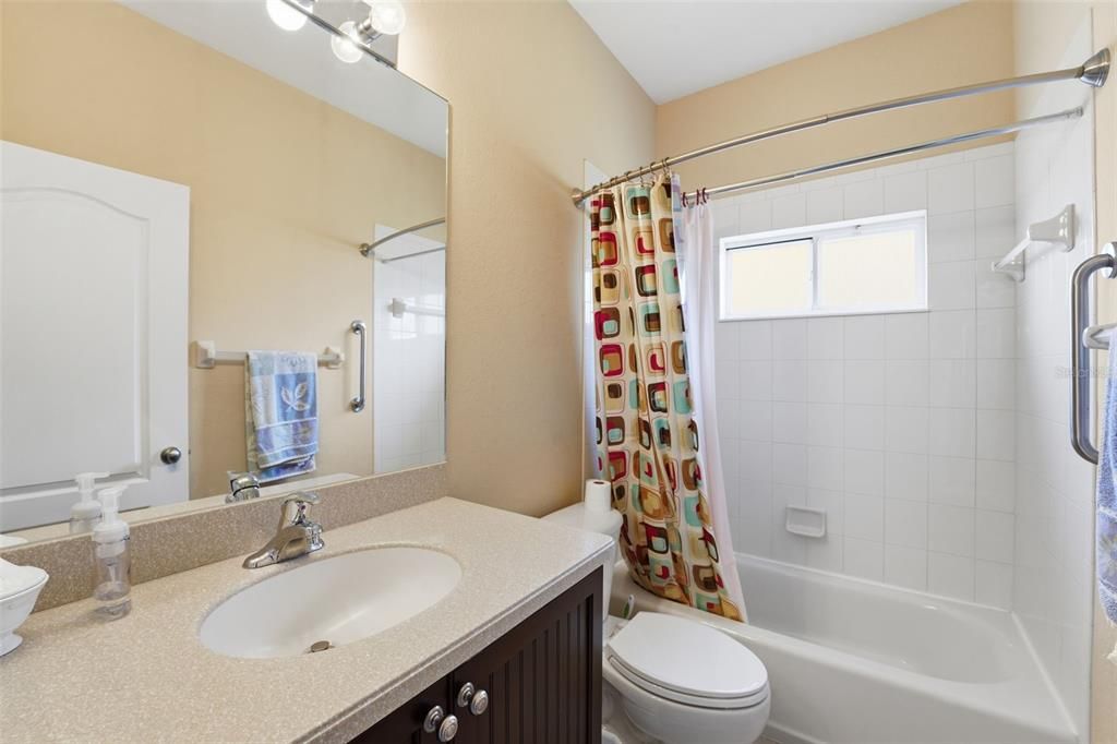 待售: $397,000 (3 贝兹, 2 浴室, 2210 平方英尺)