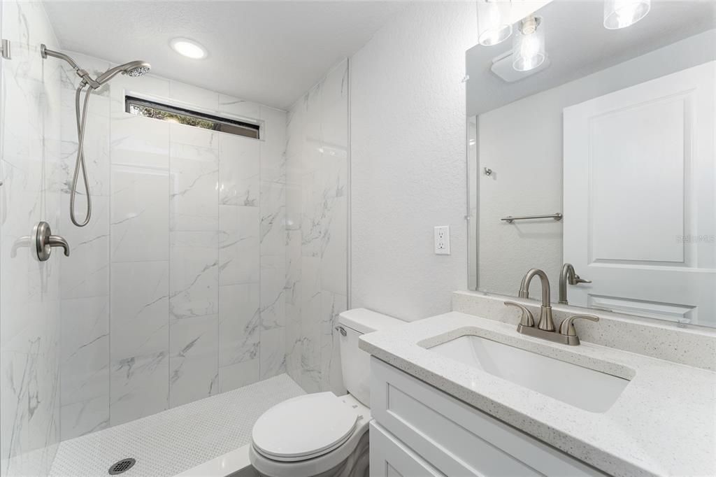 For Sale: $228,900 (3 beds, 2 baths, 1386 Square Feet)