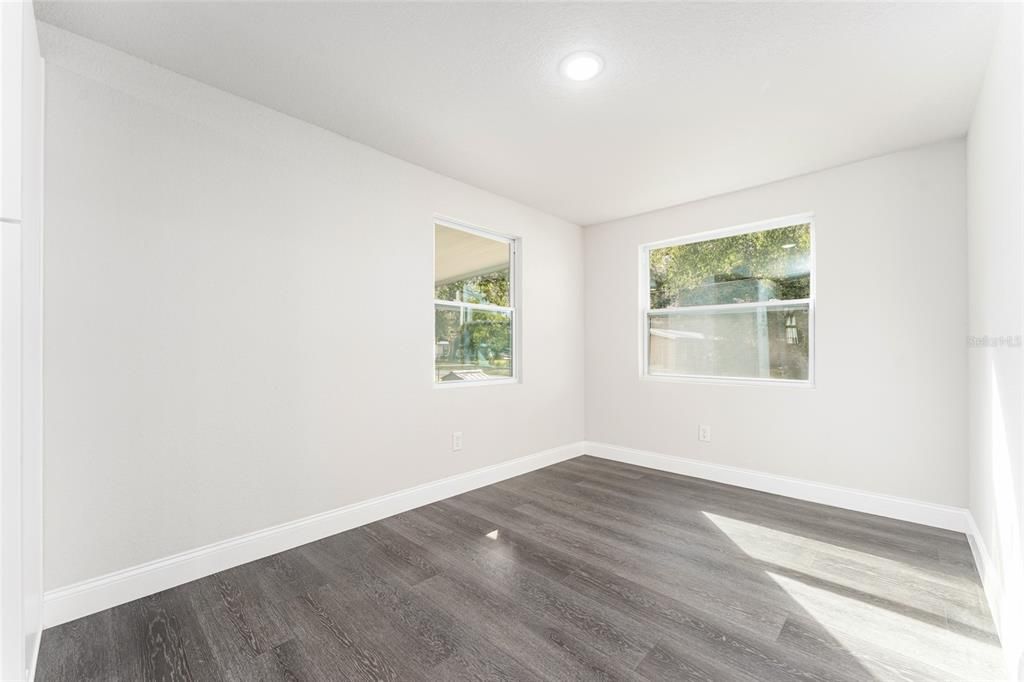 For Sale: $228,900 (3 beds, 2 baths, 1386 Square Feet)