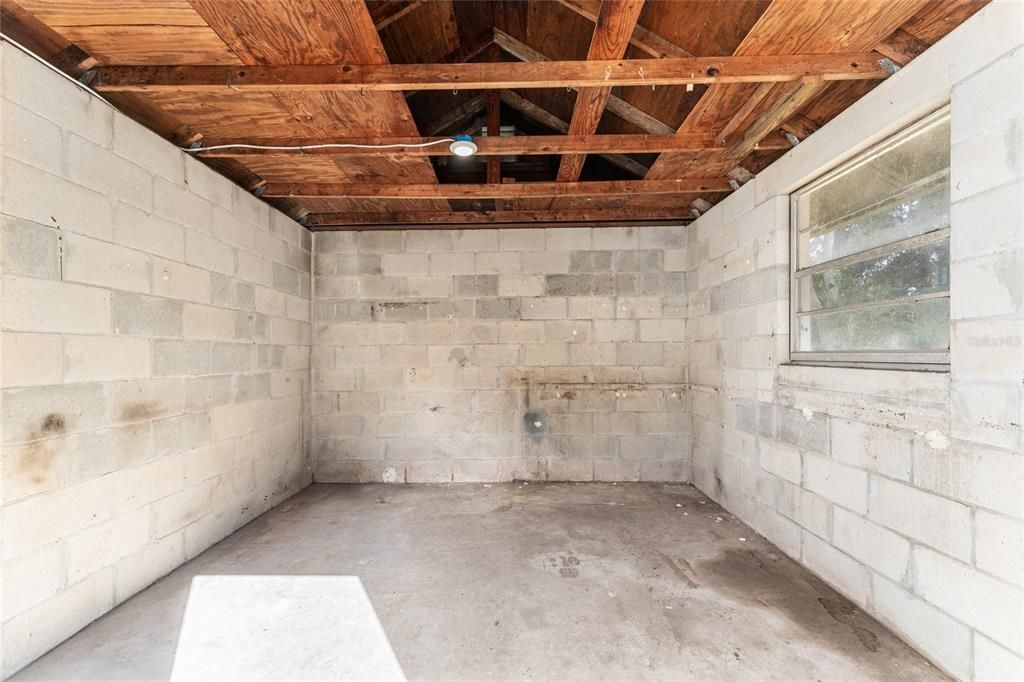 For Sale: $228,900 (3 beds, 2 baths, 1386 Square Feet)