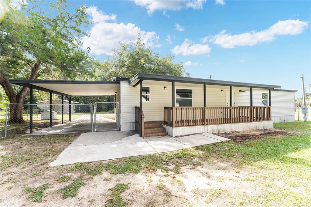 For Sale: $228,900 (3 beds, 2 baths, 1386 Square Feet)