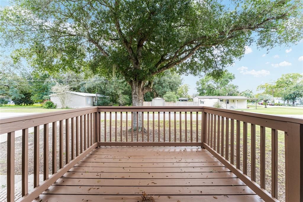 For Sale: $228,900 (3 beds, 2 baths, 1386 Square Feet)