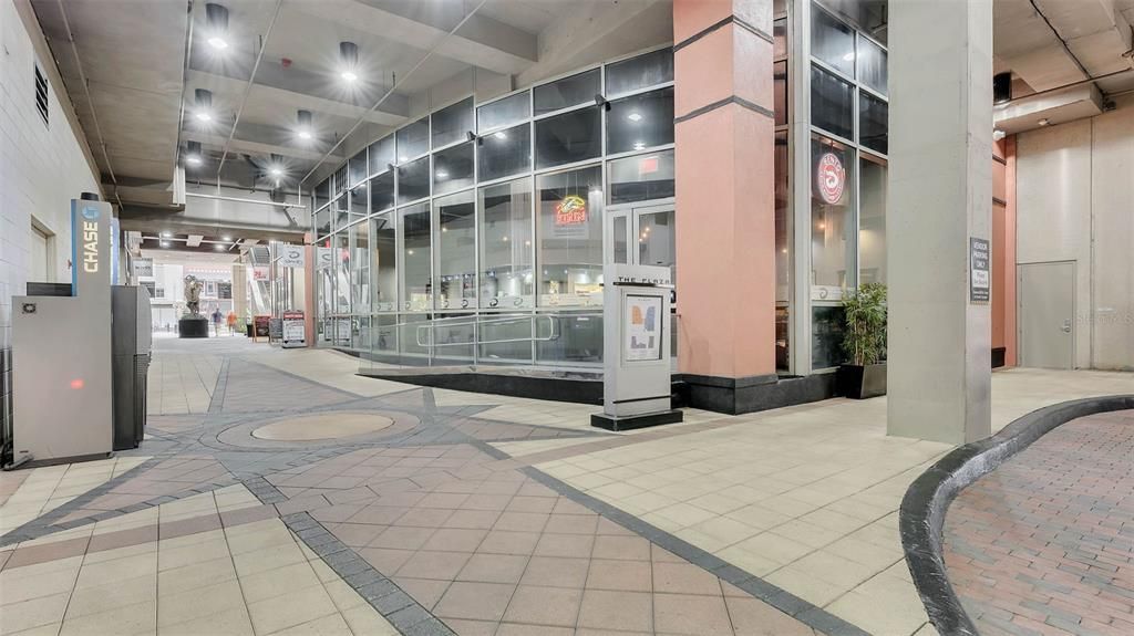 待售: $1,190,000 (2 贝兹, 2 浴室, 2162 平方英尺)