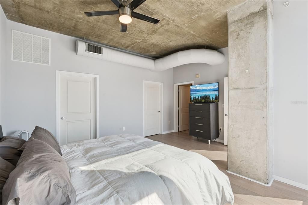 待售: $1,190,000 (2 贝兹, 2 浴室, 2162 平方英尺)