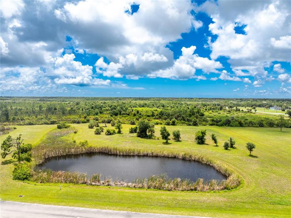 En Venta: $450,000 (4.94 acres)