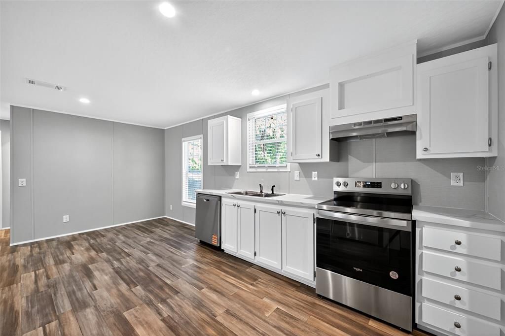 待售: $229,900 (3 贝兹, 2 浴室, 1248 平方英尺)