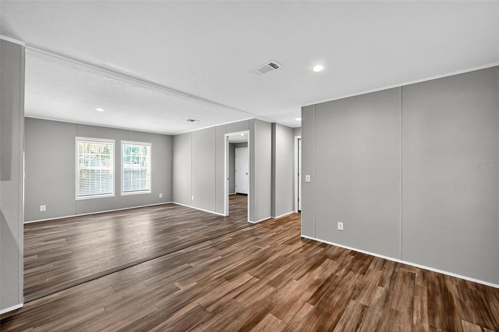 待售: $229,900 (3 贝兹, 2 浴室, 1248 平方英尺)