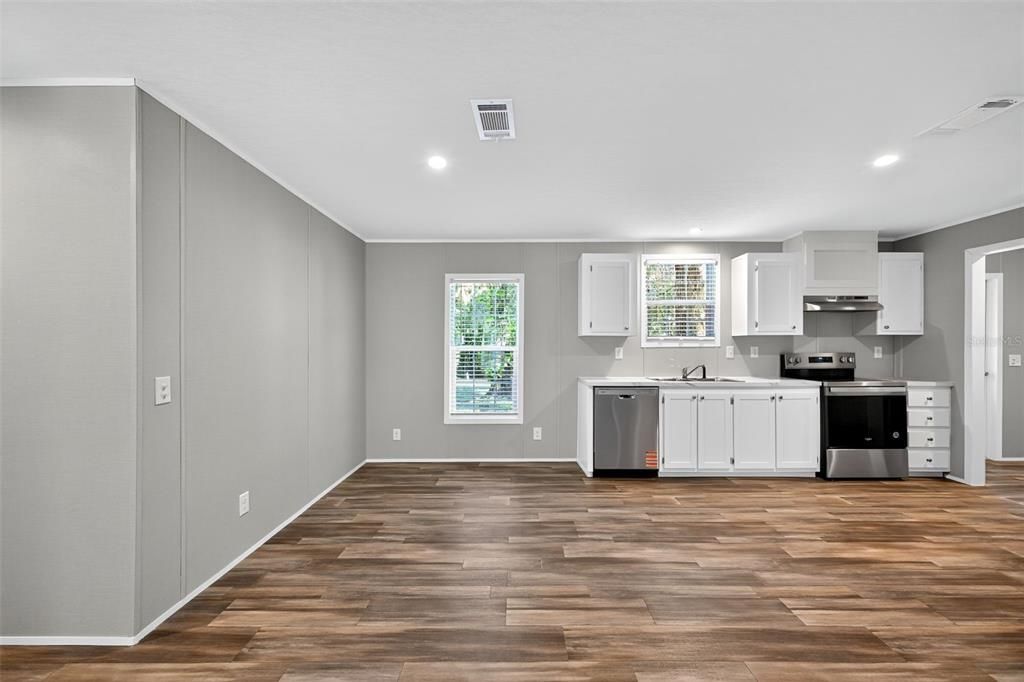 待售: $229,900 (3 贝兹, 2 浴室, 1248 平方英尺)