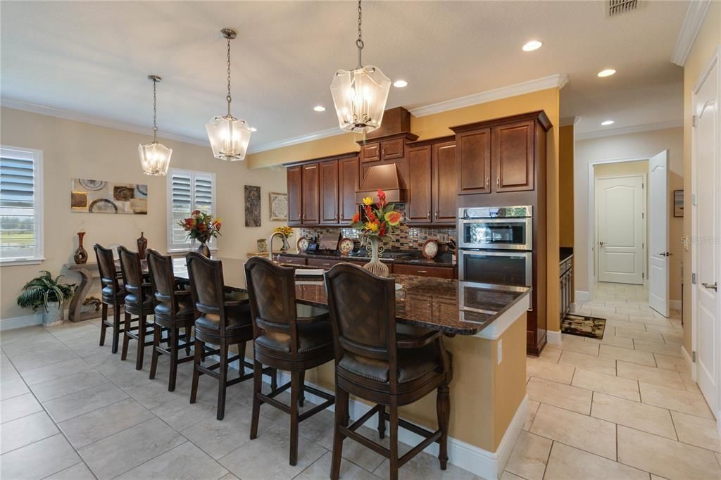 For Sale: $539,900 (3 beds, 3 baths, 2365 Square Feet)