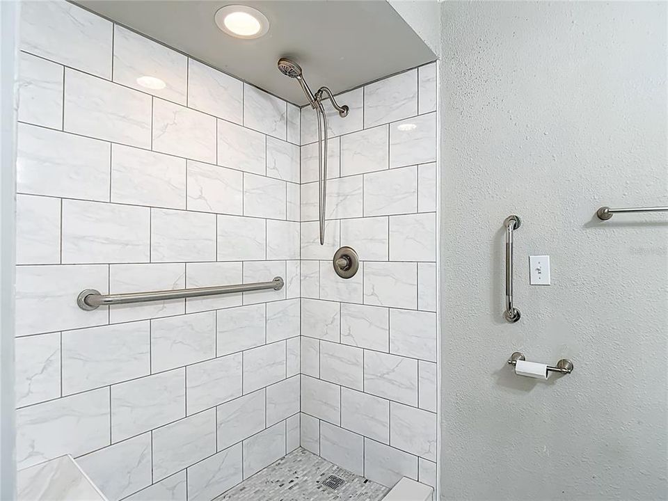 For Sale: $599,000 (3 beds, 2 baths, 2095 Square Feet)