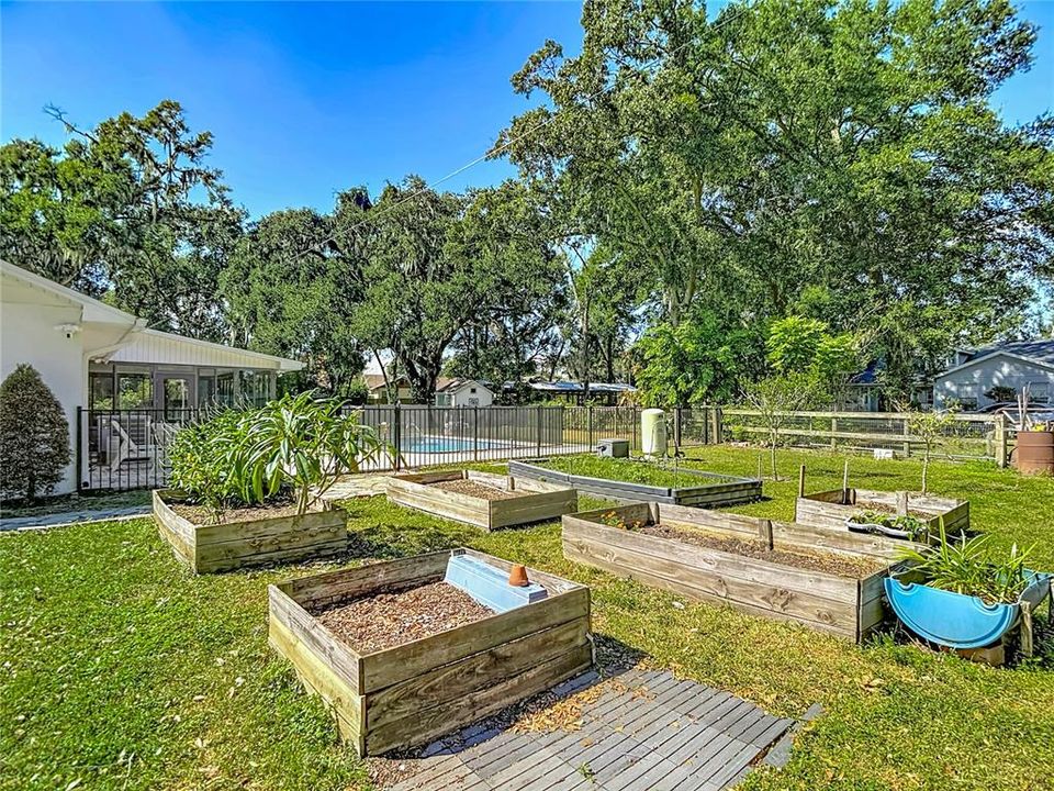 For Sale: $599,000 (3 beds, 2 baths, 2095 Square Feet)