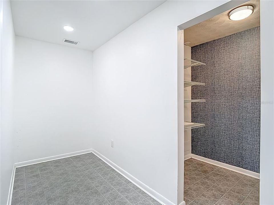 For Sale: $599,000 (3 beds, 2 baths, 2095 Square Feet)