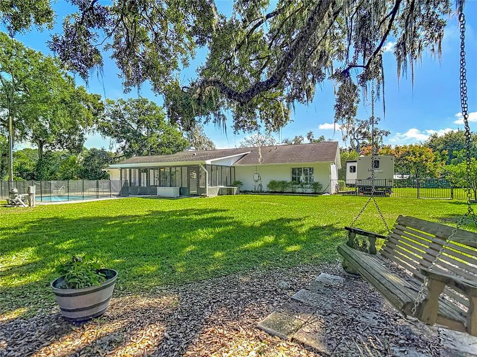 For Sale: $599,000 (3 beds, 2 baths, 2095 Square Feet)