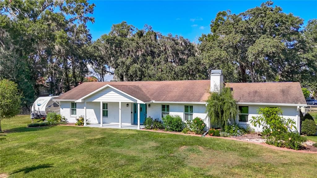 For Sale: $599,000 (3 beds, 2 baths, 2095 Square Feet)