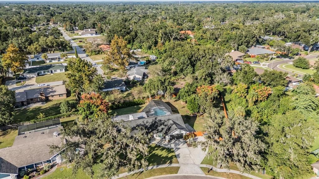 Под контрактом: $600,000 (4 спален, 2 ванн, 2126 Квадратных фут)