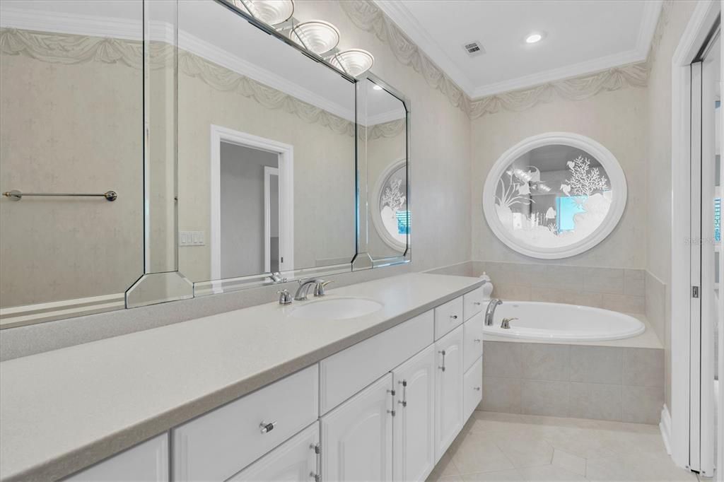 For Sale: $975,000 (3 beds, 4 baths, 2275 Square Feet)