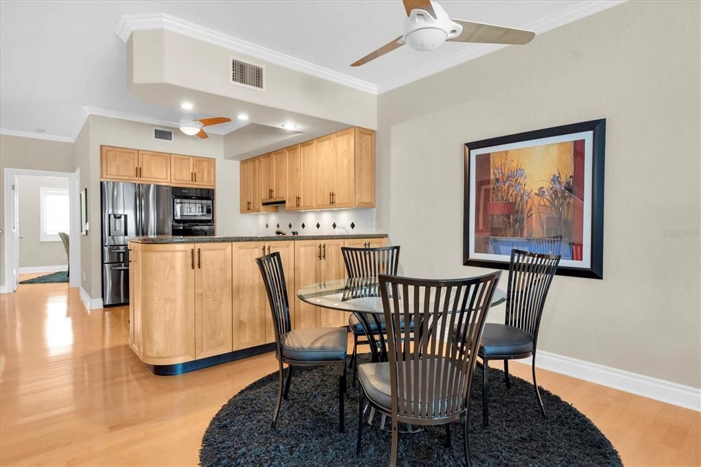 For Sale: $975,000 (3 beds, 4 baths, 2275 Square Feet)