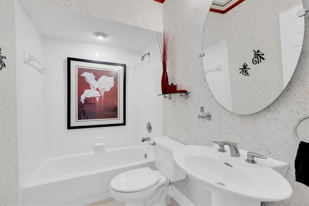 For Sale: $975,000 (3 beds, 4 baths, 2275 Square Feet)