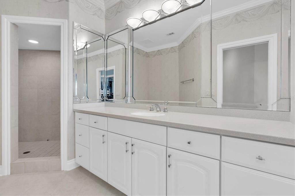 For Sale: $975,000 (3 beds, 4 baths, 2275 Square Feet)