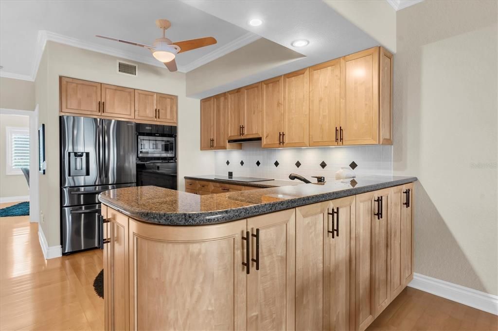 For Sale: $975,000 (3 beds, 4 baths, 2275 Square Feet)