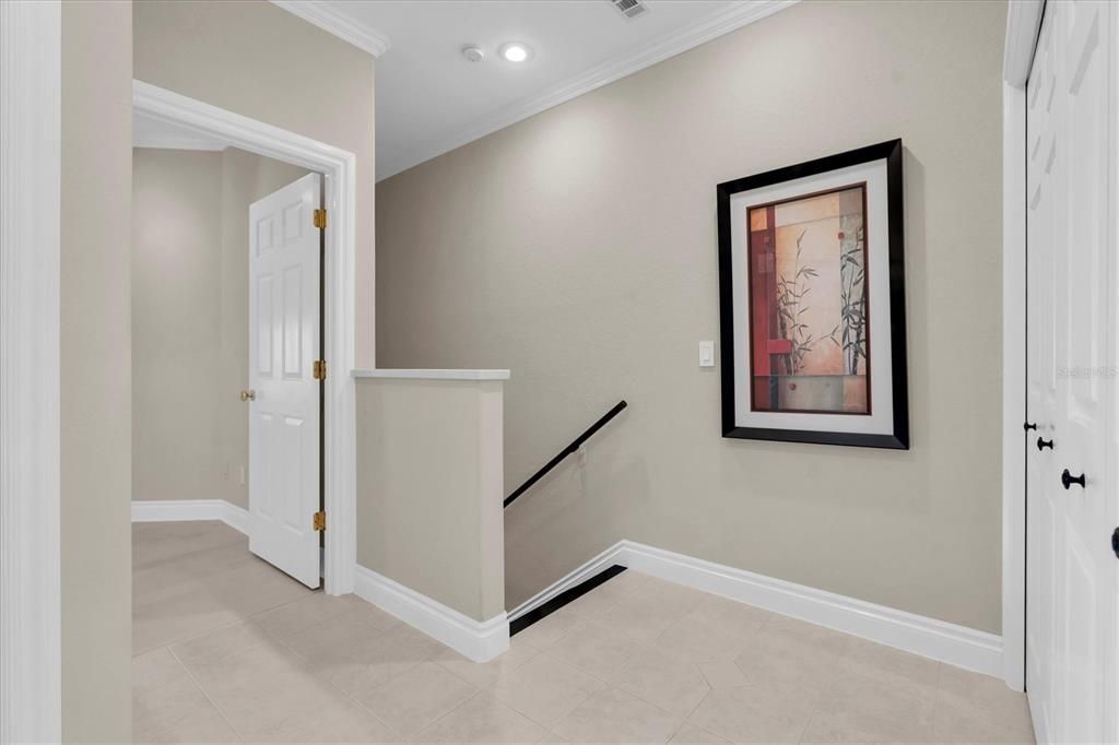 For Sale: $975,000 (3 beds, 4 baths, 2275 Square Feet)