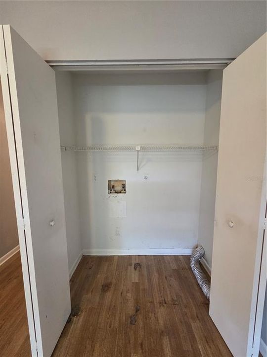 出租: $1,095 (1 贝兹, 1 浴室, 650 平方英尺)