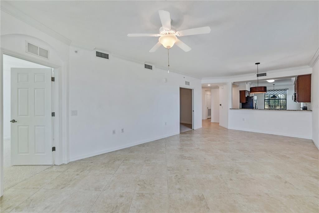 For Rent: $2,200 (2 beds, 2 baths, 1286 Square Feet)