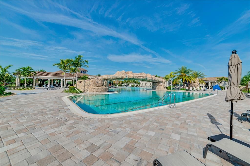 For Rent: $2,200 (2 beds, 2 baths, 1286 Square Feet)