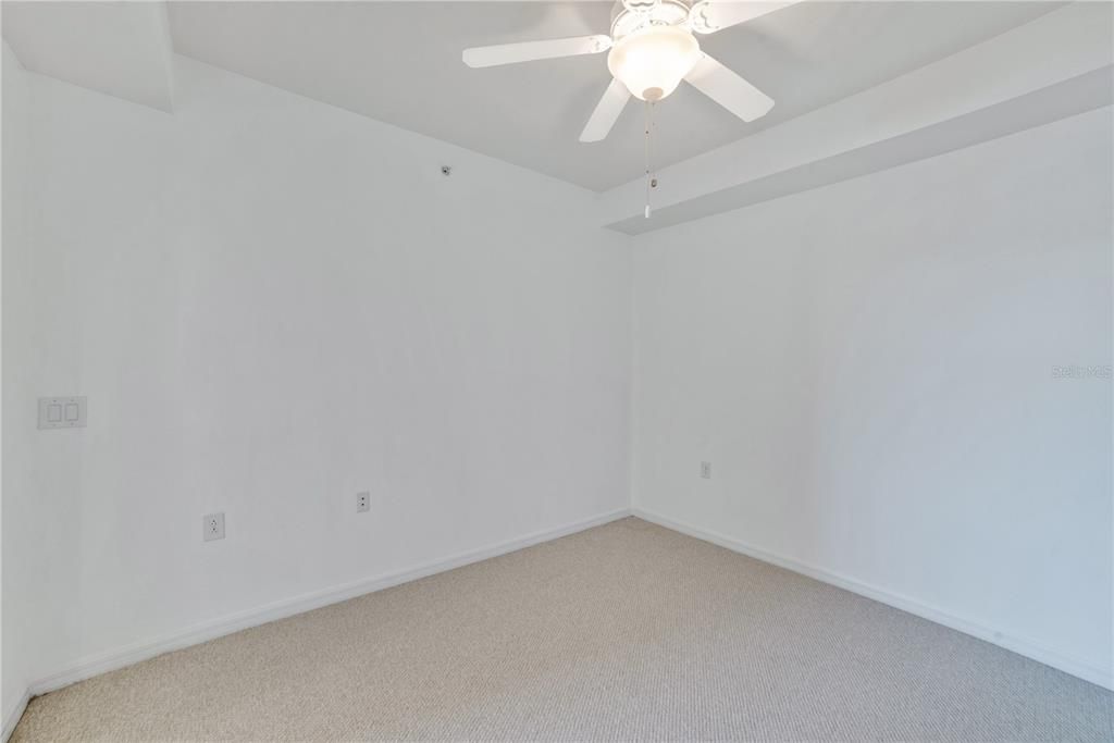 For Rent: $2,200 (2 beds, 2 baths, 1286 Square Feet)