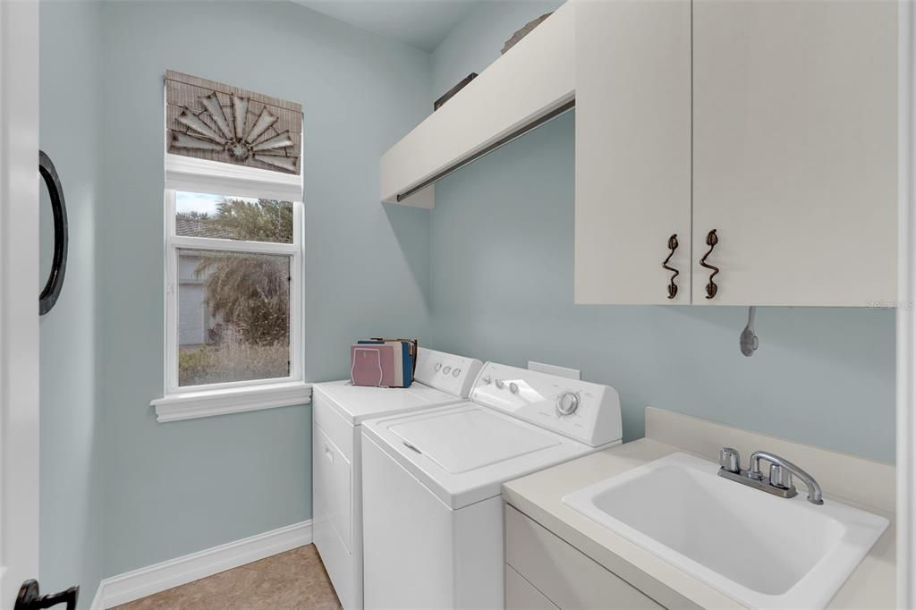 На продажу: $575,000 (2 спален, 2 ванн, 1835 Квадратных фут)